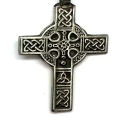 CAE049 / Croix