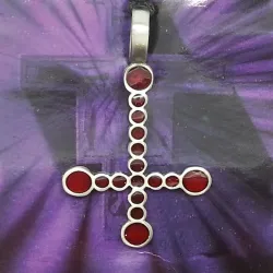 CAE050 / Croix à l'envers