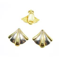 clip d'oreilles très joli pour 19 francs.- bijouxbijoux.ch