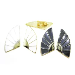 clips d'oreilles noire ou blanche 19 francs la paire.-bijouxbijoux.ch