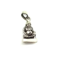 pendentif en argent seulement 39.- frs pour ce mignon Bouddha .-bijouxbijoux.ch